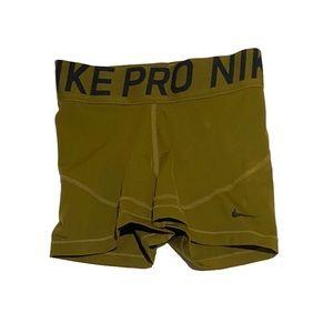 Nike womens shorts size xs Nike pro compression fitted logo 2.5 Inseam performan